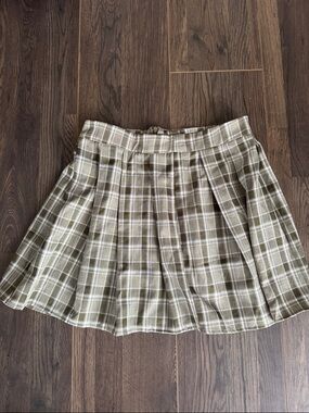 Plaid Pleated Skirt in Olive Green - Women's Skirt
